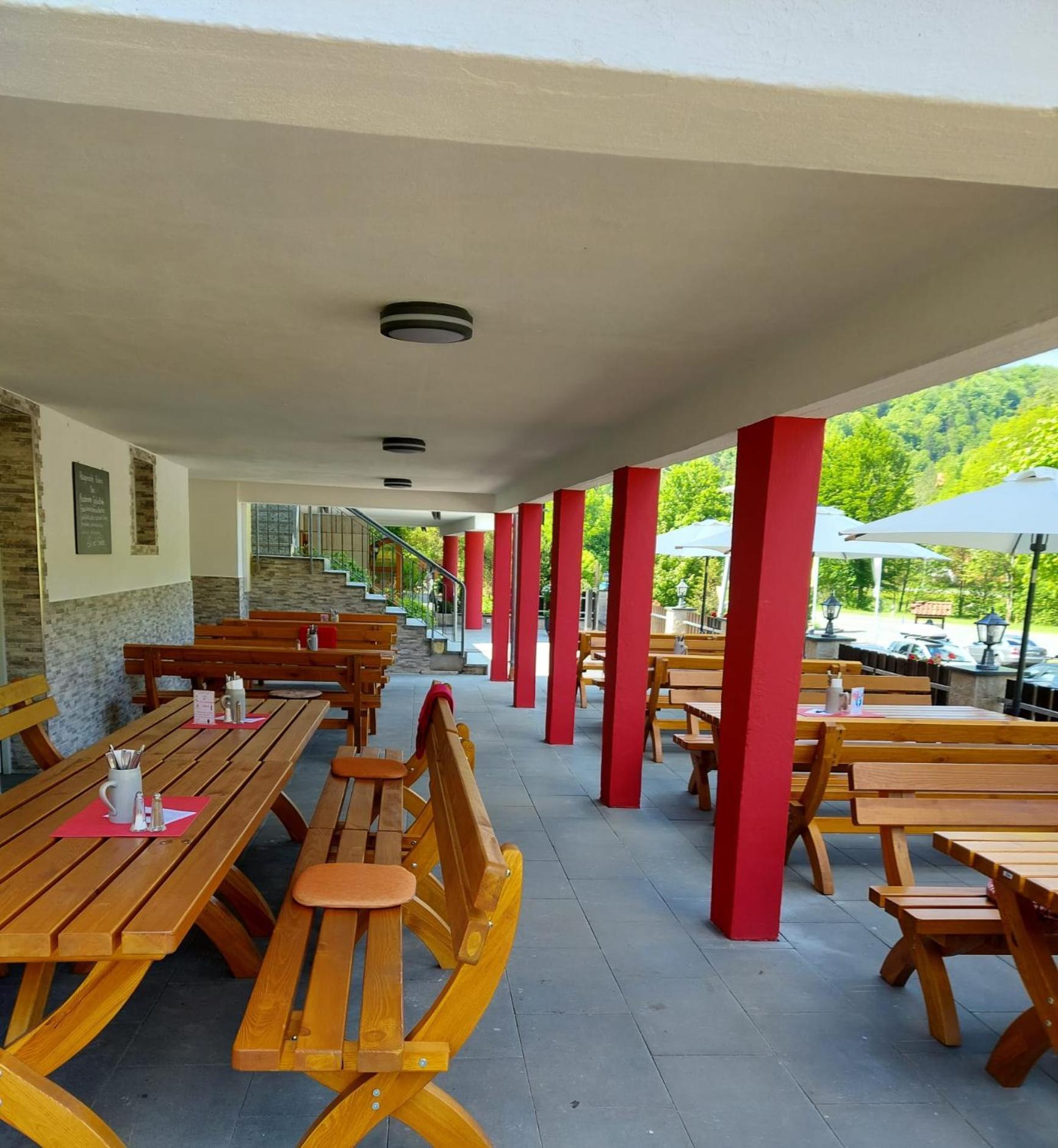 Hotel Landgasthof Frankenstern Goessweinstein Extérieur photo