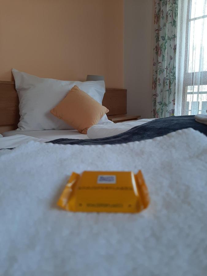 Hotel Landgasthof Frankenstern Goessweinstein Extérieur photo