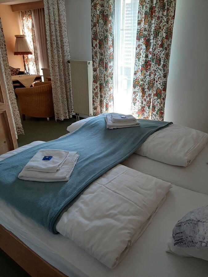 Hotel Landgasthof Frankenstern Goessweinstein Extérieur photo
