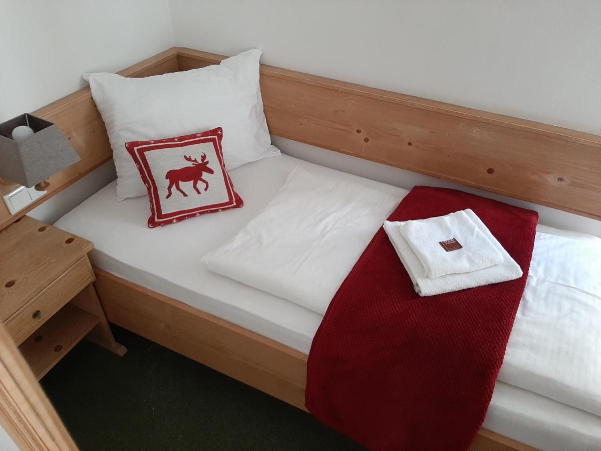Hotel Landgasthof Frankenstern Goessweinstein Extérieur photo