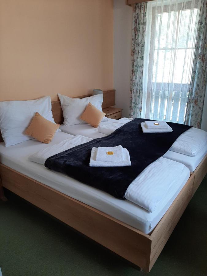 Hotel Landgasthof Frankenstern Goessweinstein Extérieur photo