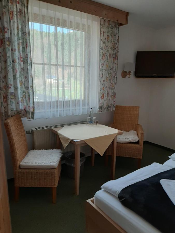Hotel Landgasthof Frankenstern Goessweinstein Extérieur photo