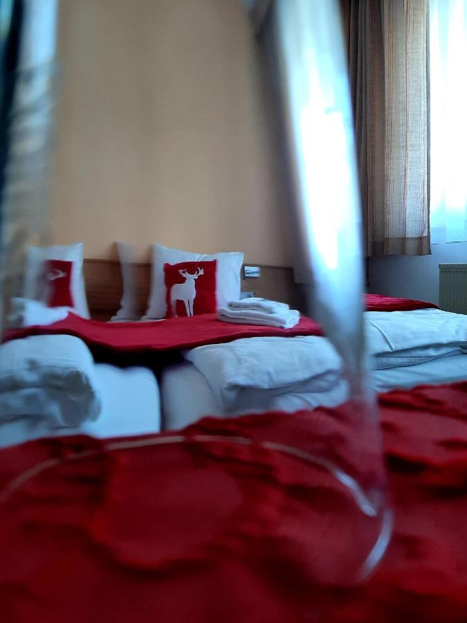Hotel Landgasthof Frankenstern Goessweinstein Extérieur photo
