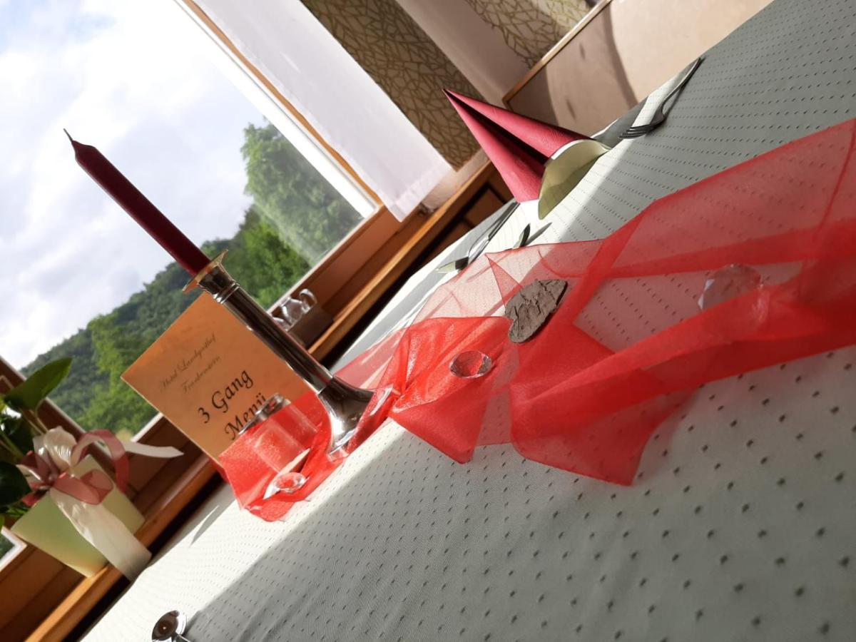 Hotel Landgasthof Frankenstern Goessweinstein Extérieur photo